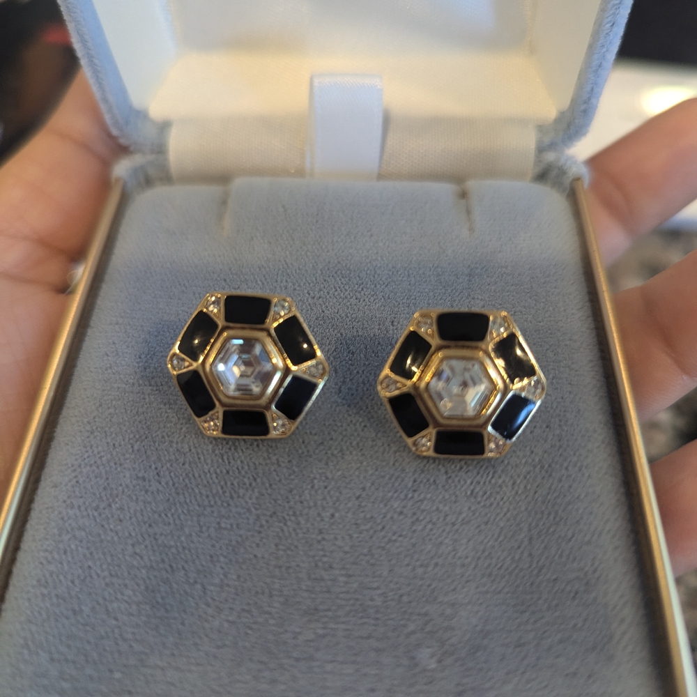 Elegant Black and Gold Hexagon Earrings